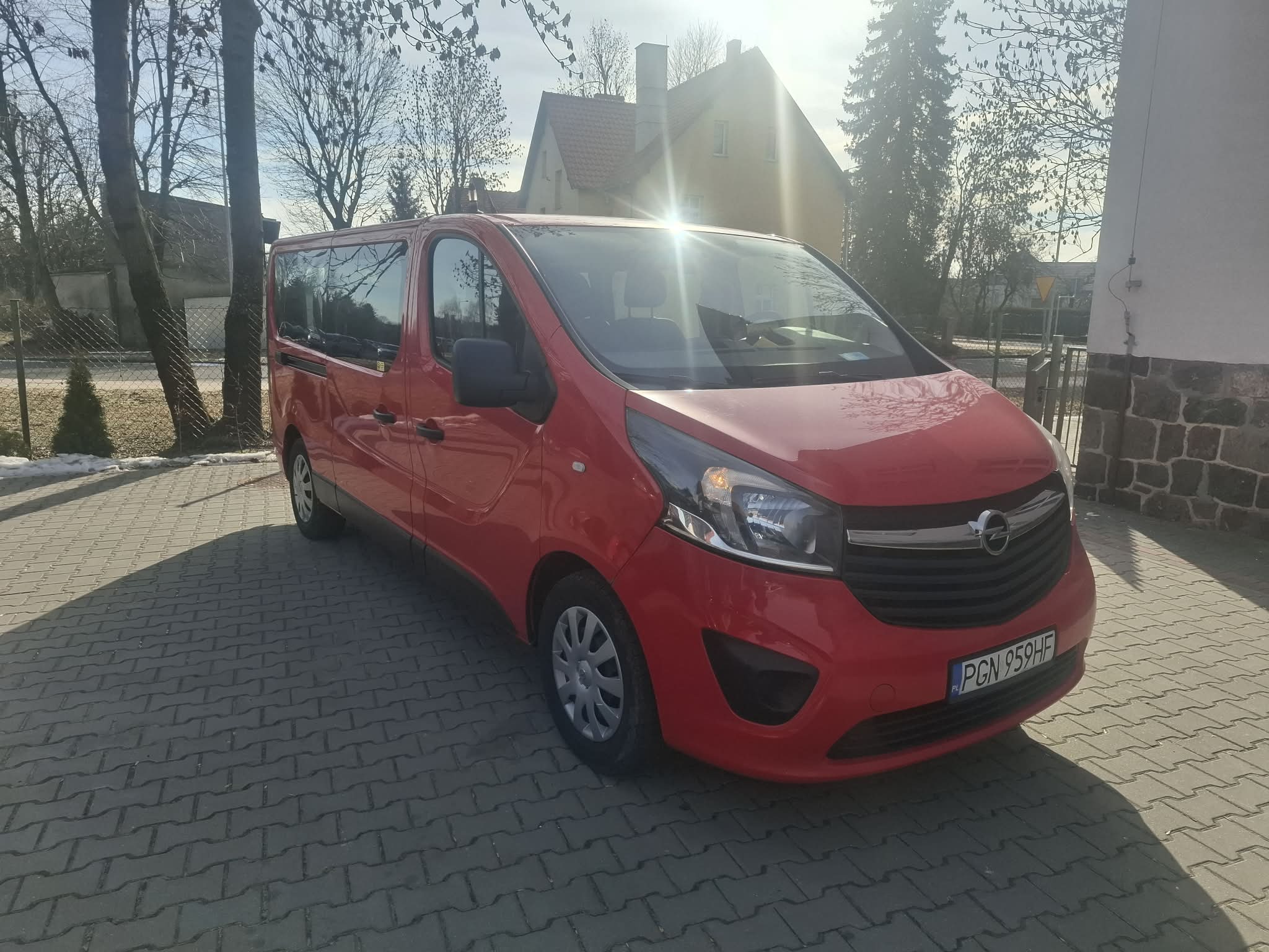 0c68304f-56e9-40a6-97ab-a590884b6fde